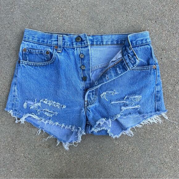 Vintage 80s Levi’s 501 button fly festival cut off frayed distress jeans shorts - Picture 3 of 7